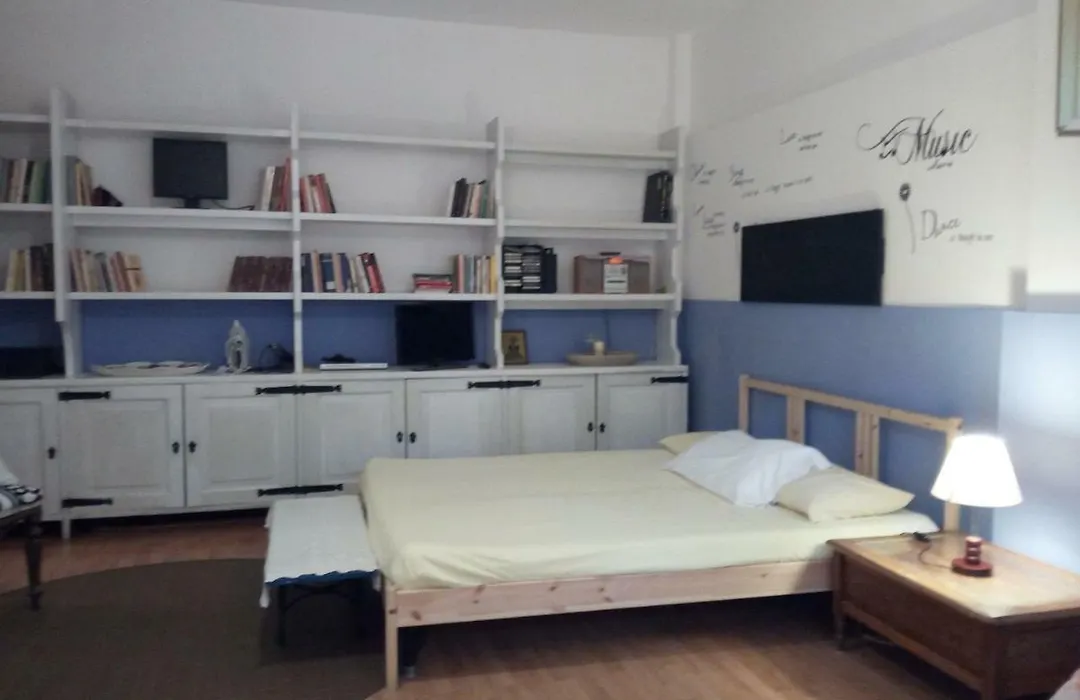 Casa Tellina lungomare scogliera-1